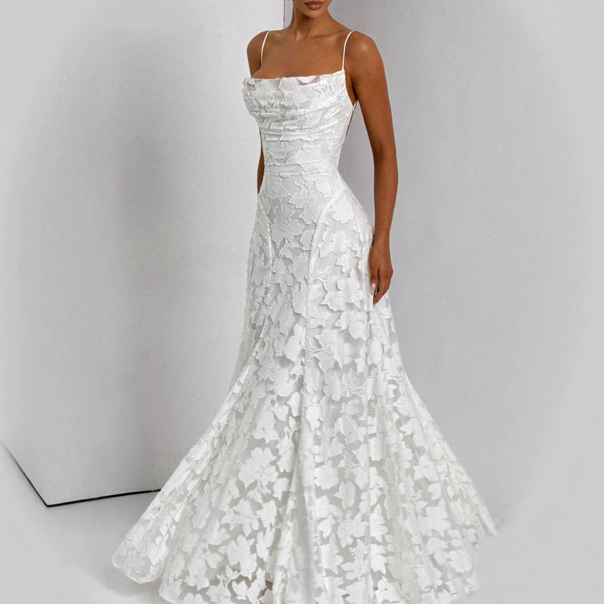 Slim-fit Sling Backless Lace Up Design Dress - Elevate Your Wardrobe with Every Thread