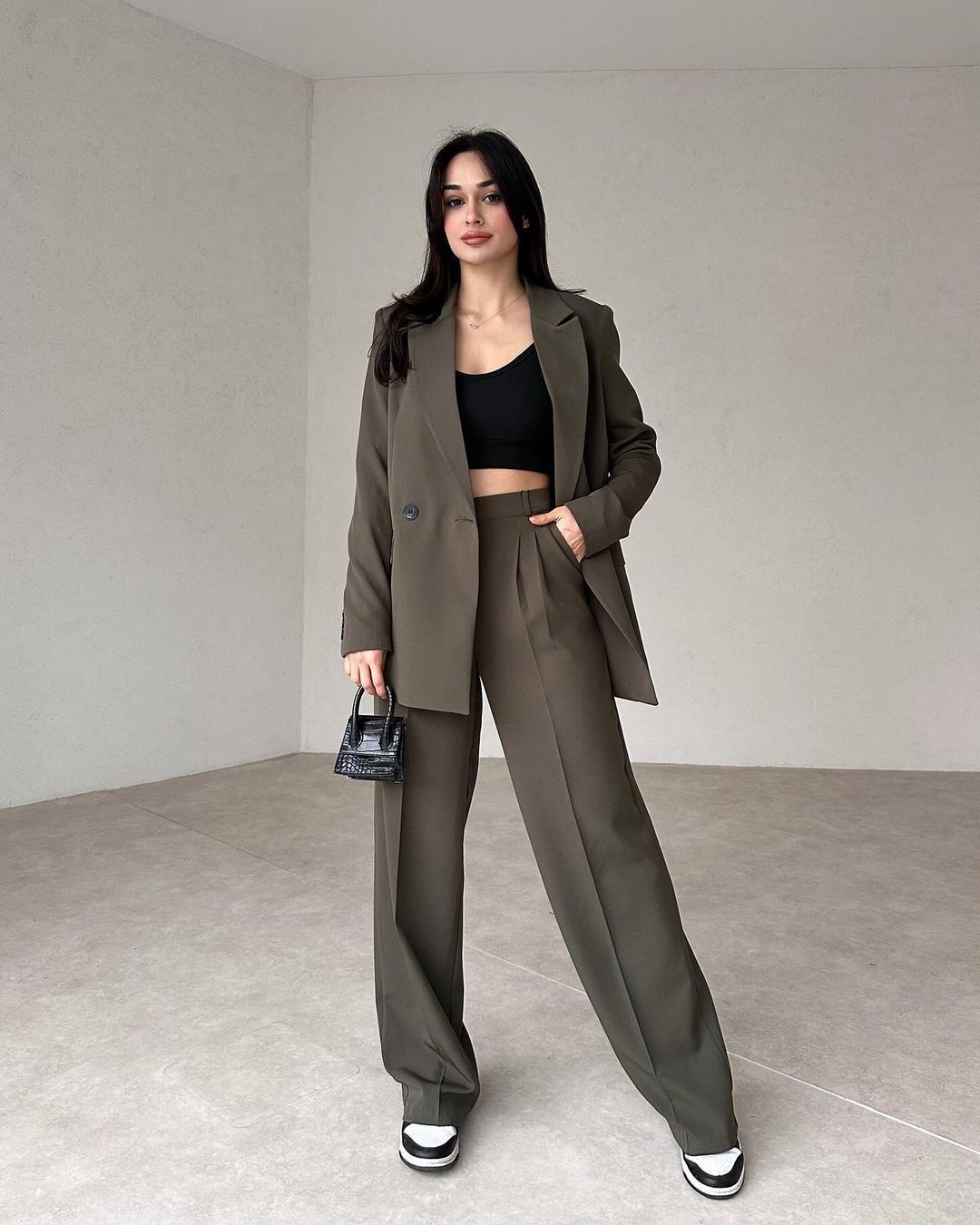 Suit Temperament Commute Trousers Suit - Elevate Your Wardrobe with Every Thread